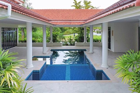 Casa de 3 dormitorios en Hua Hin, Tailandia № 125138 - foto 3