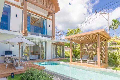 Haus in Phuket, Thailand 4 Schlafzimmer № 131852