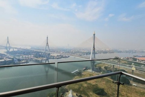 Condo in Bangkok, Thailand, 3 bedrooms № 119641 - photo 2