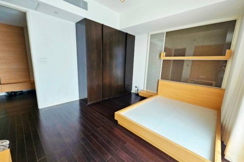 Condo in Bangkok, Thailand, 3 bedrooms № 119641 - photo 9