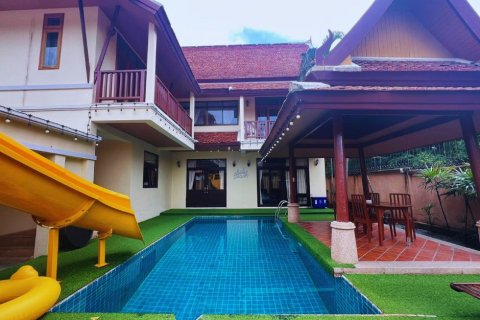 Chalet de 3 dormitorios en Pattaya, Tailandia № 101658 - foto 5
