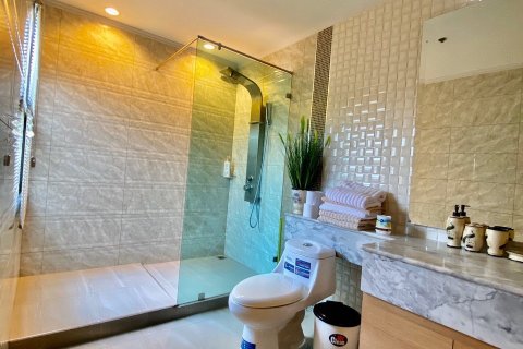 Condominio de 3 dormitorios en Pattaya, Tailandia № 112043 - foto 4