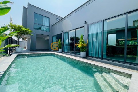 Studio in Pattaya, Thailand № 124112