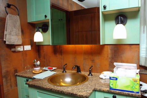 Condominio de 4 dormitorios en Khlong Toei, Bangkok, Tailandia № 76394 - foto 3