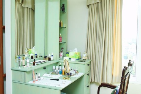 Condominio de 4 dormitorios en Khlong Toei, Bangkok, Tailandia № 76394 - foto 5