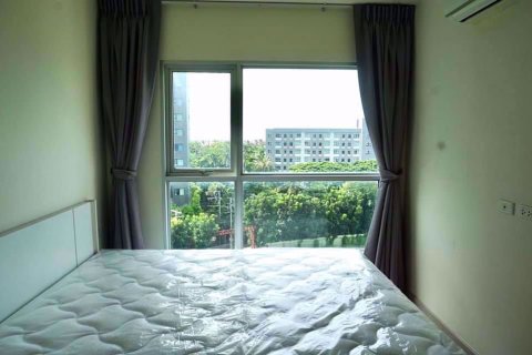 Condominio de 2 dormitorios en Chom Thong, Bangkok, Tailandia № 76388 - foto 6