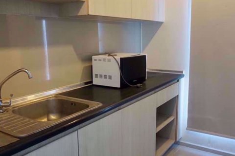 Condominio de 2 dormitorios en Chom Thong, Bangkok, Tailandia № 76388 - foto 3