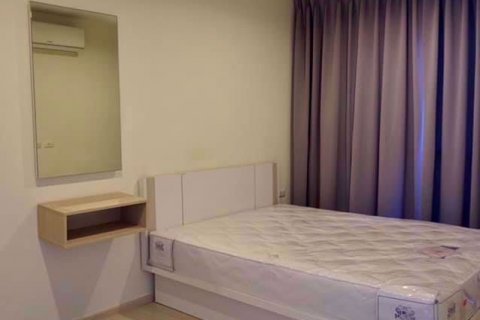 Condominio de 2 dormitorios en Chom Thong, Bangkok, Tailandia № 76388 - foto 5