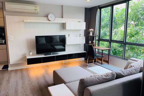 Condo in Khlong Toei, Bangkok, Thailand, 1 bedroom  № 76391 - photo 2