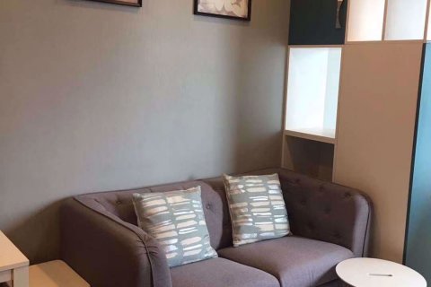 Condo in Ratchathewi, Bangkok, Thailand, 1 bedroom  № 76393