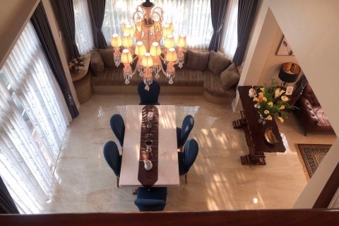 Casa de 4 dormitorios en Bang Na, Bangkok, Tailandia № 76390 - foto 2