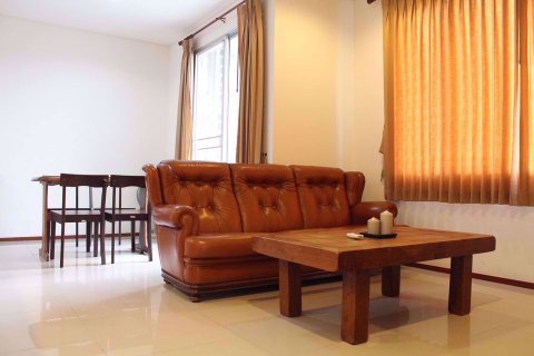 Condominio de 1 dormitorio en Khlong San, Bangkok, Tailandia № 76389 - foto 2