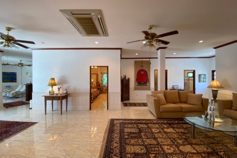 Casa de 6 dormitorios en Hua Hin, Tailandia № 125084 - foto 9