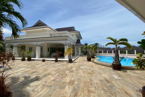 Casa de 6 dormitorios en Hua Hin, Tailandia № 125083 - foto 4