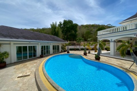 Casa de 6 dormitorios en Hua Hin, Tailandia № 125083 - foto 5