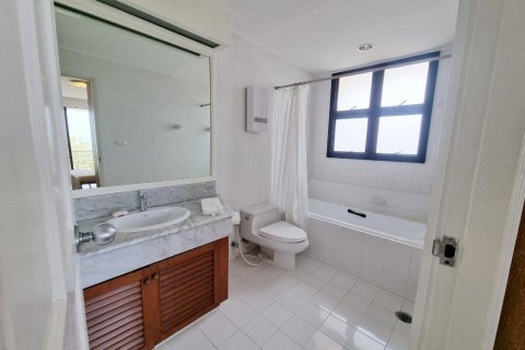 Condominio de 3 dormitorios en Pattaya, Tailandia № 82266 - foto 30