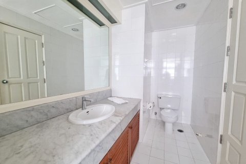 Condominio de 3 dormitorios en Pattaya, Tailandia № 82266 - foto 23