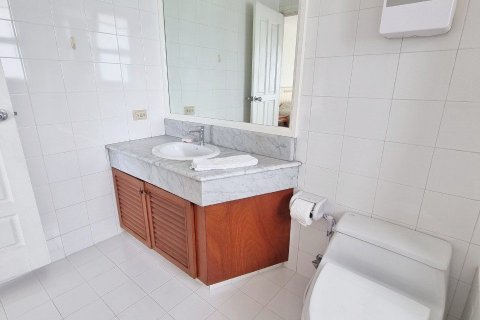 Condominio de 3 dormitorios en Pattaya, Tailandia № 82266 - foto 29