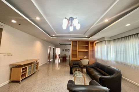 คอนโดมิเนียมในวัฒนา, กรุงเทพฯ, ประเทศไทย, 3 ห้องนอน № 123894