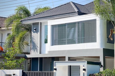 Casa de 4 dormitorios en Phuket, Tailandia № 119578 - foto 3