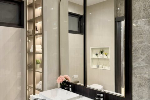 Chalet de 6 dormitorios en Bang Lamung, Tailandia № 123945 - foto 4
