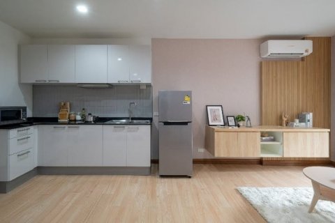 Condominio de 2 dormitorios en Khlong Toei, Bangkok, Tailandia № 123947 - foto 15