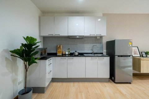 Condominio de 2 dormitorios en Khlong Toei, Bangkok, Tailandia № 123947 - foto 10