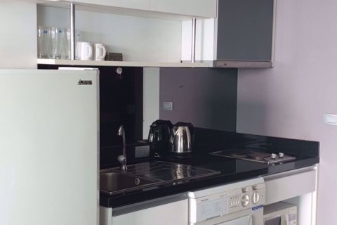 Condominio de 1 dormitorio en Watthana, Bangkok, Tailandia № 76941 - foto 7