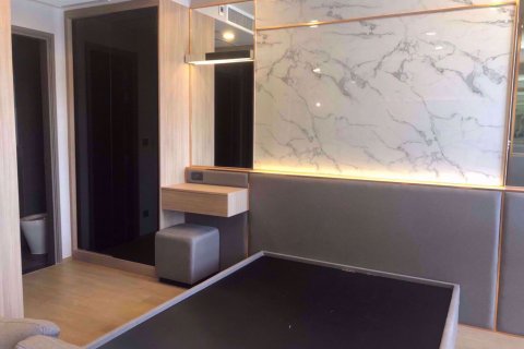 Condominio de 1 dormitorio en Bang Rak, Bangkok, Tailandia № 76939 - foto 2