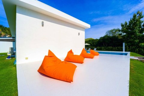 Chalet de 4 dormitorios en Cha-am, Tailandia № 125877 - foto 8