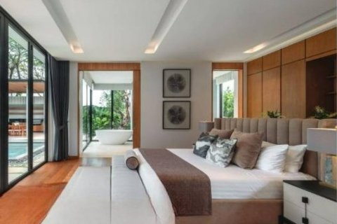 Chalet de 4 dormitorios en Phuket, Tailandia № 125872 - foto 4