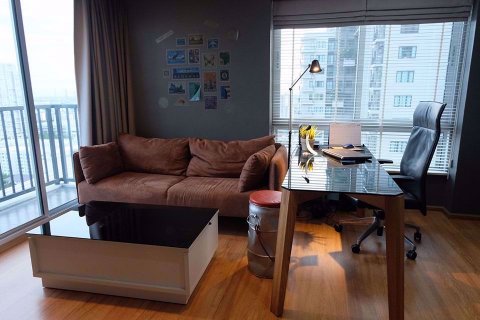 Condo in Bangkok, Thailand, 1 bedroom in The Base Sukhumvit 71  № 111479
