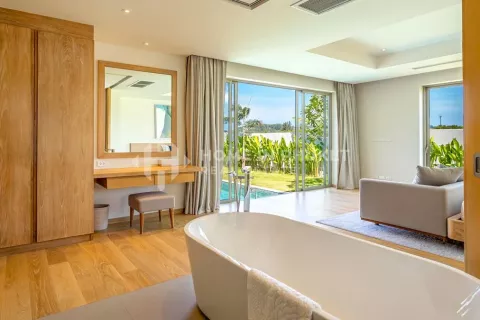 Casa de 4 dormitorios en Phuket, Tailandia № 131393 - foto 11