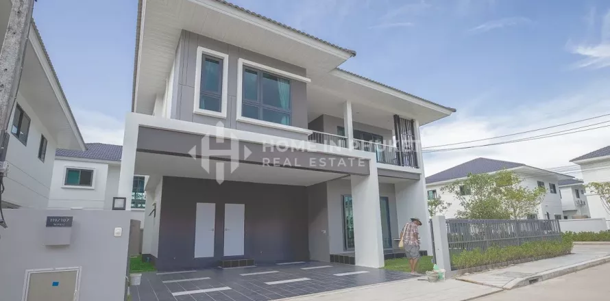Casa de 4 dormitorios en Phuket, Tailandia № 131671