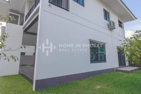 Casa de 4 dormitorios en Phuket, Tailandia № 131671 - foto 29