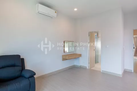 Casa de 4 dormitorios en Phuket, Tailandia № 131671 - foto 22