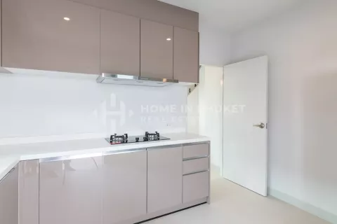 Casa de 4 dormitorios en Phuket, Tailandia № 131670 - foto 6