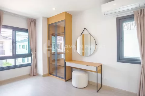 Casa de 4 dormitorios en Phuket, Tailandia № 131670 - foto 19