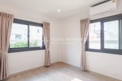 Casa de 4 dormitorios en Phuket, Tailandia № 131670 - foto 8