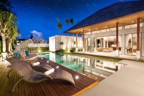 Villa in Phuket, Thailand 4 Schlafzimmer № 107723 - Foto 5
