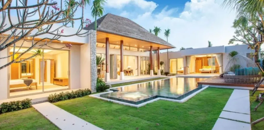 Villa in Phuket, Thailand 4 Schlafzimmer № 107723