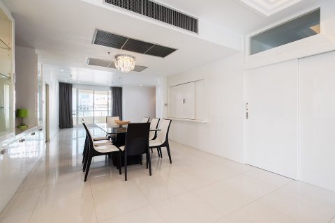 คอนโดมิเนียมในวัฒนา, กรุงเทพฯ, ประเทศไทย, 4 ห้องนอน № 123780 - รูปถ่าย 11