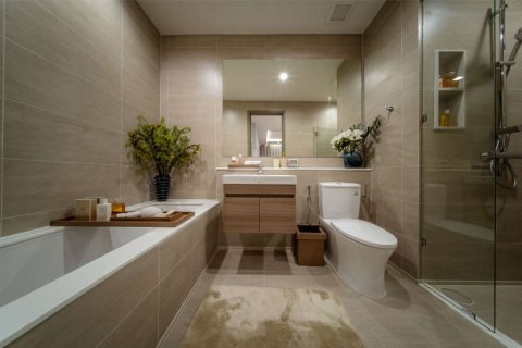 Condominio de 2 dormitorios en Bang Kho Laem, Bangkok, Tailandia № 123785 - foto 29