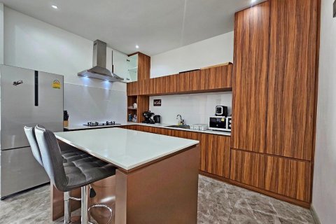 Casa de 3 dormitorios en Pattaya, Tailandia № 107997 - foto 14