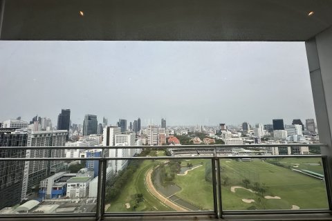 Condominio de 3 dormitorios en Bangkok, Tailandia № 142989 - foto 26