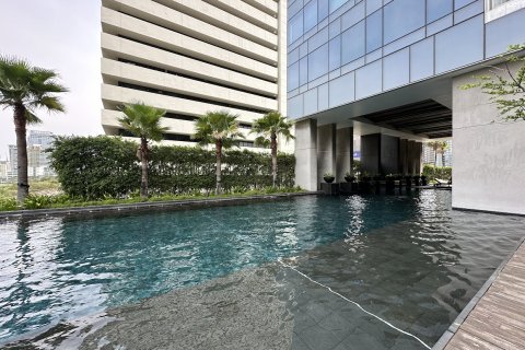 Condominio de 3 dormitorios en Bangkok, Tailandia № 142989 - foto 28