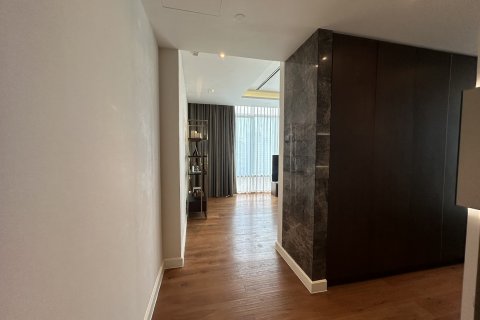 Condominio de 3 dormitorios en Bangkok, Tailandia № 142989 - foto 12
