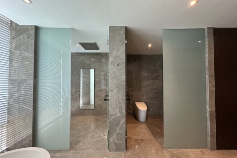 Condominio de 3 dormitorios en Bangkok, Tailandia № 142989 - foto 24