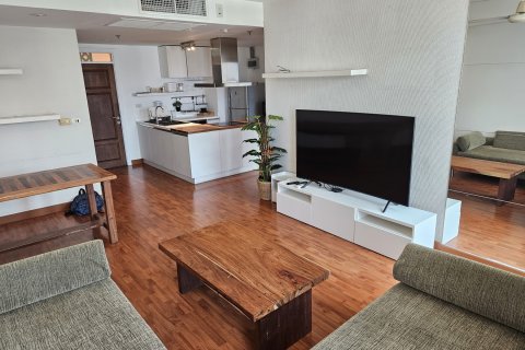 Condominio de 1 dormitorio en Sathon, Bangkok, Tailandia № 142992 - foto 3
