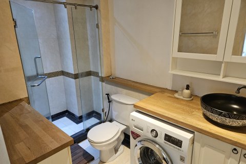 Condominio de 1 dormitorio en Sathon, Bangkok, Tailandia № 142992 - foto 11